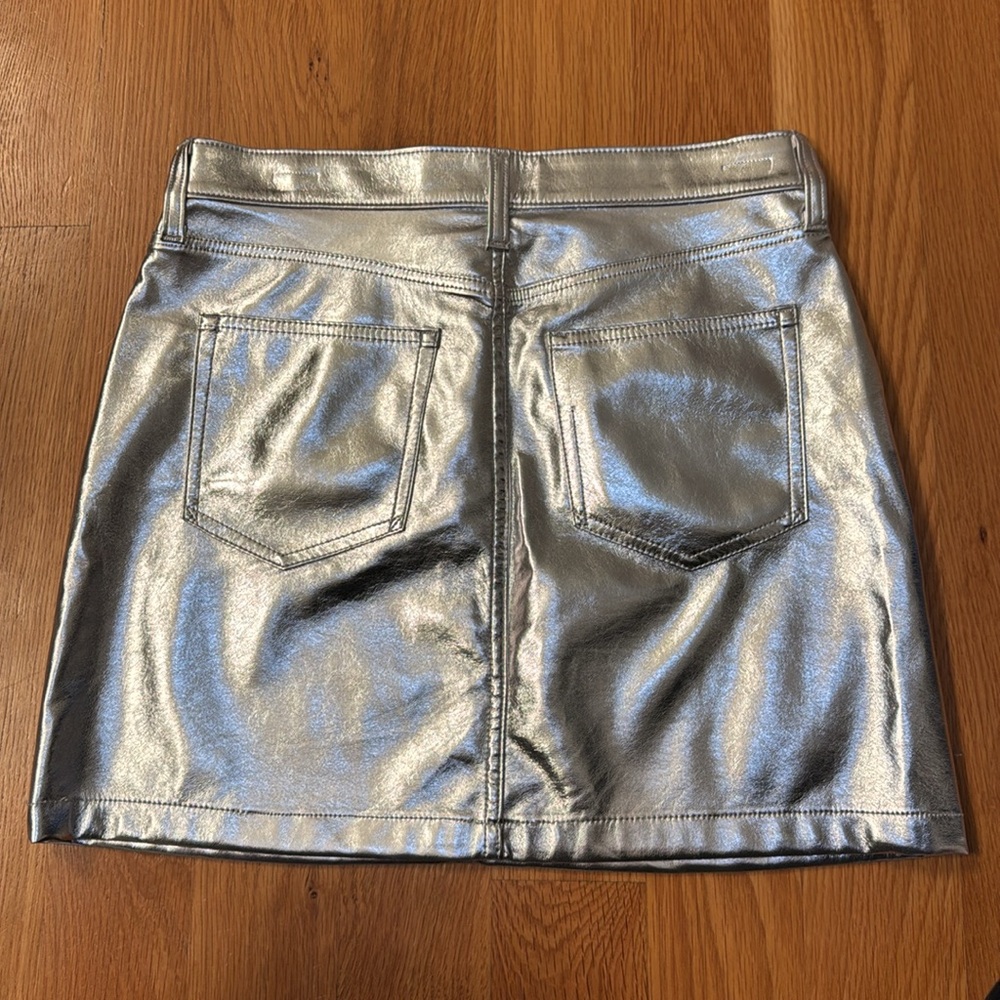 Gap Silver Vegan Mini Skirt, sz 2 - Picture 5 of 8